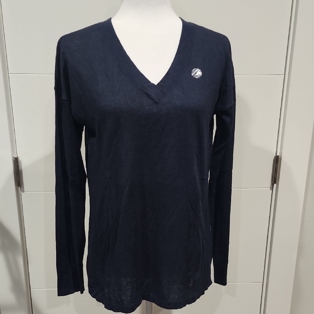 Nautica Blue Fitted Long Sleeve Blouse